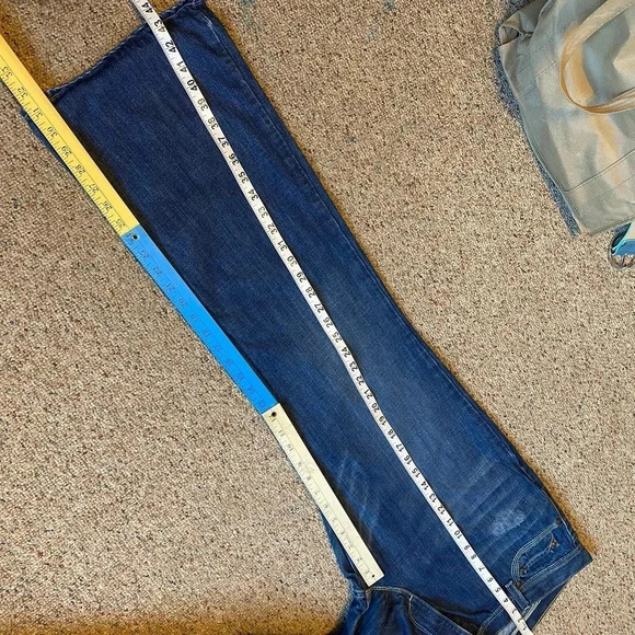 Old Navy Boot-Cut Low Waist Special Edition Jeans Women Size 16 Regular Pockets - Picture 3 of 7